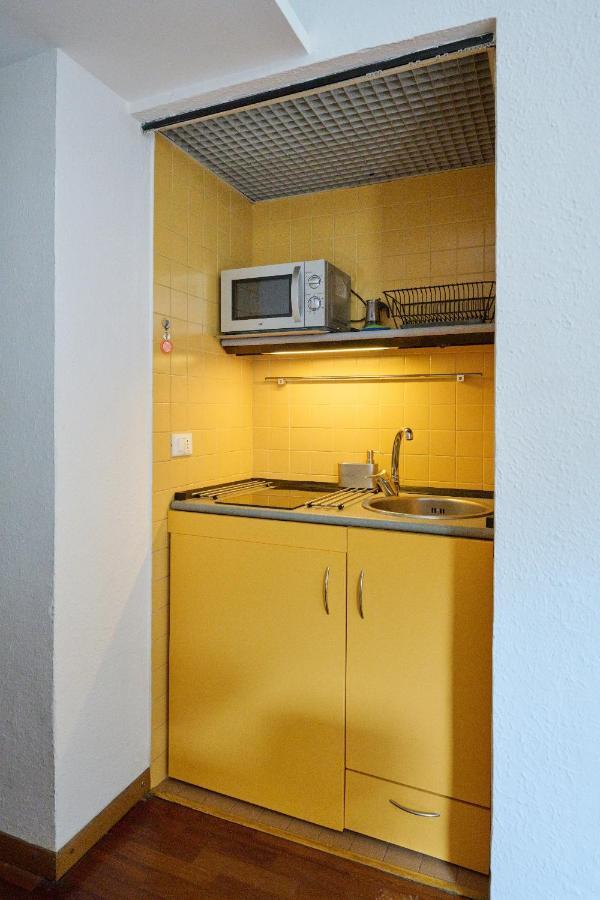 Artist Nadia'S Apartment In Porta Vercellina Milán Exteriér fotografie